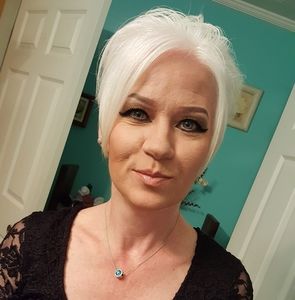 Meet your Posher, Paula